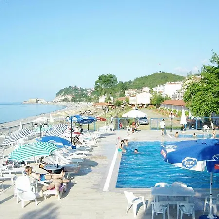 Yakamoz Tatil Koyu